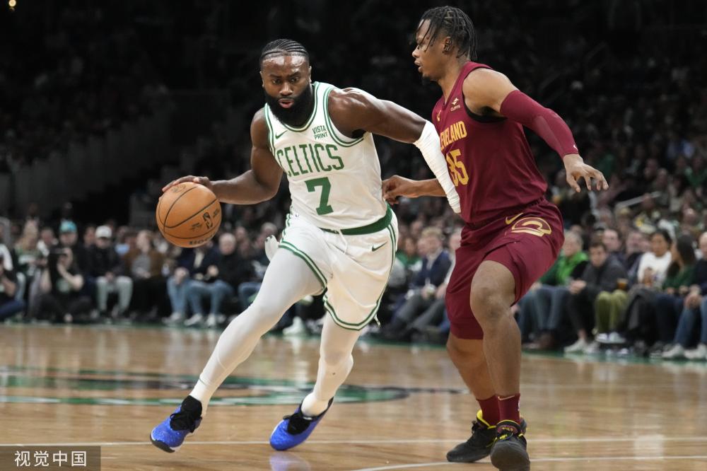 的赛季中屡 的赛季中屡