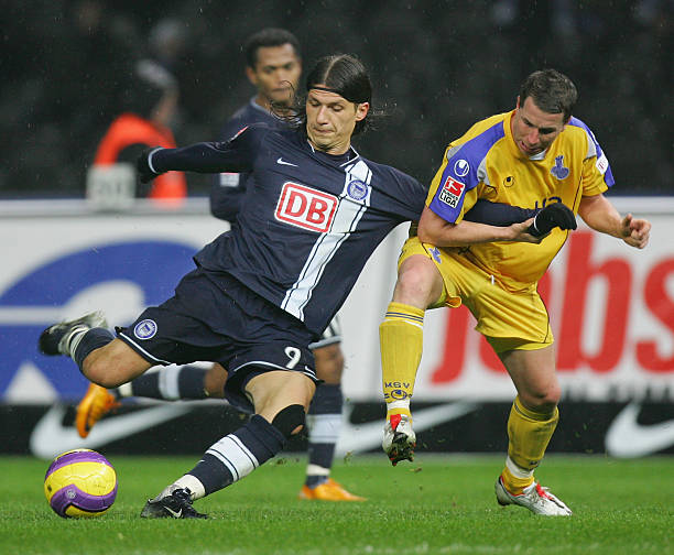 奉献更多精 奉献更多精