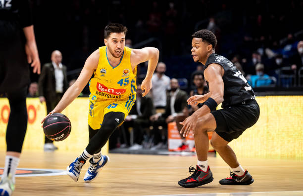 的比赛中 的比赛中