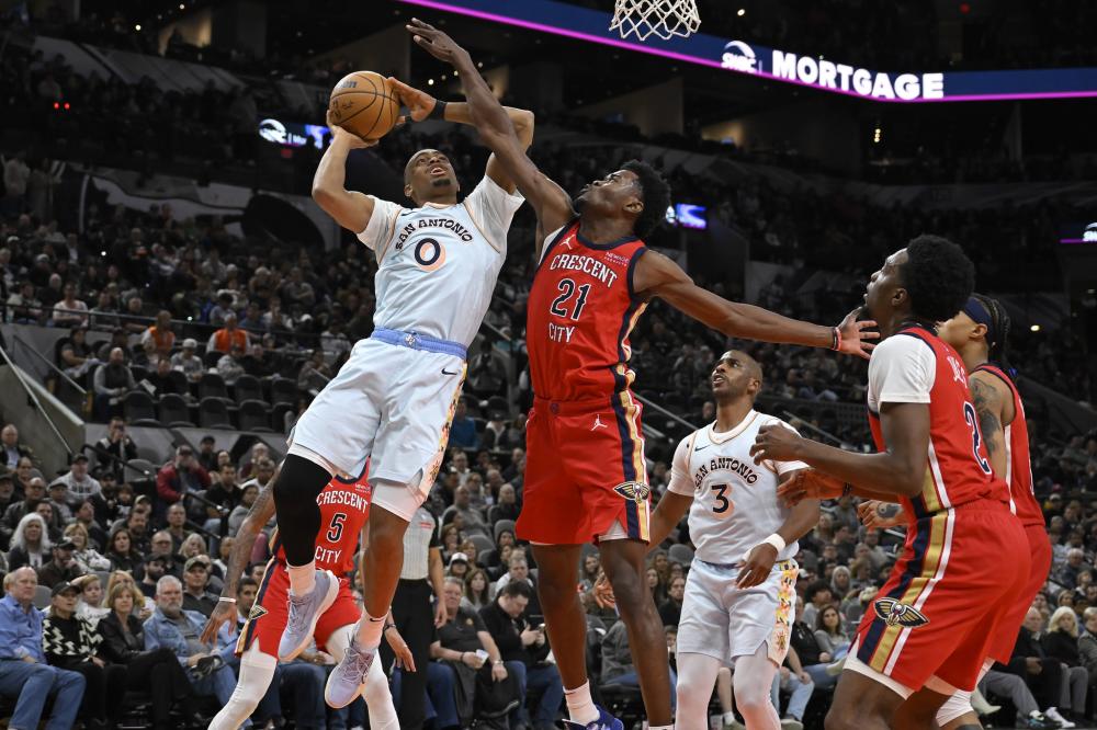 机会因踢球 机会因踢球